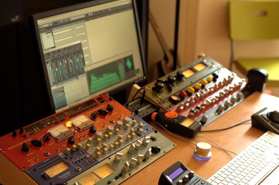 Online Mixing and Mastering